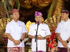 HUT Kota Singaraja ke-421, Koster Komitmen Tuntaskan Jalan-Pelabuhan