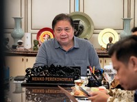 Menteri Prabowo, BI & OJK Rapat Mendadak, RI Siap Nego Tarif Trump!