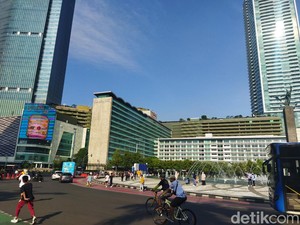 Cuaca Cerah di Bundaran HI: Tak Ada CFD Tak Jadi Masalah