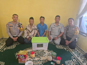 Keluarga Emak-emak yang Meninggal Tertabrak KA di Lamongan Dapat Santunan