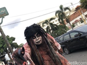 Berkah Libur Lebaran, Hantu-hantu di Malioboro Raup Cuan Besar