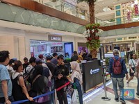Ramai-Ramai Warga RI Serbu Emas Antam, THR Lebaran Belum Habis?