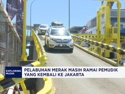 Merak Masih Ramai Pemudik - Harga Minyak Anjlok Ke Level Terendah
