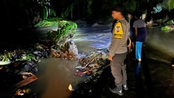 Ratusan Rumah di Kaur Terendam Banjir, Mobil dan Motor Hanyut