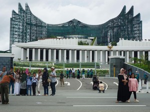 RI & Rusia Bahas Potensi Kerja Sama Pembangkit Nuklir-Kereta di IKN