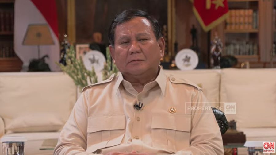Presiden Prabowo Menjawab Pertanyaan Enam Pemimpin Redaksi Media Nasional. (Tangkapan Layar Youtube CNN Indonesia)