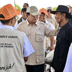 Prabowo: Tiap Desa akan Punya Apotek, Harga Obat Terjangkau Rakyat
