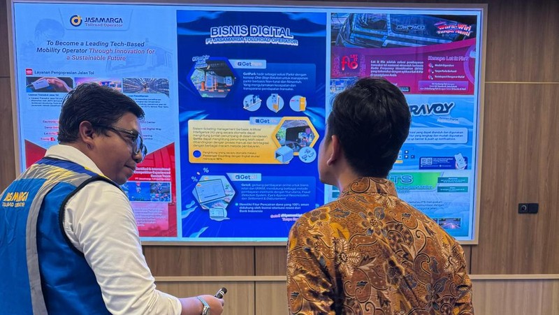 Wapres Tinjau Puncak Arus Balik Lebaran 2025 di Jasa Marga Toll Road Command Center. (Biro Pers, Media, dan Informasi
Sekretariat Wakil Presiden)