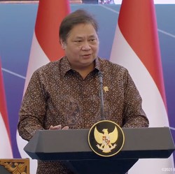 Airlangga: Efek Tarif Trump ke Industri Tekstil-Alas Kaki Nggak Berat