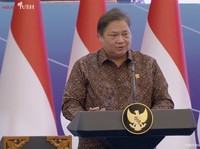 Airlangga: Efek Tarif Trump ke Industri Tekstil-Alas Kaki Nggak Berat
