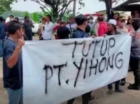 Bak Gunung Es, PHK Massal di RI Diyakini Buruh Lebih Mengerikan