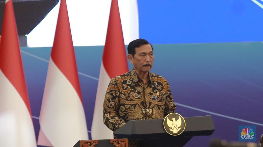 Ketua Dewan Ekonomi Nasional Indonesia Luhut Binsar Pandjaitan memberikan pidato di acara Sarasehan Ekonomi bersama Presiden RI dengan tema