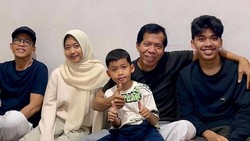 Haru Kiwil Saat Dapat Hadiah Terbaik Seumur Hidup