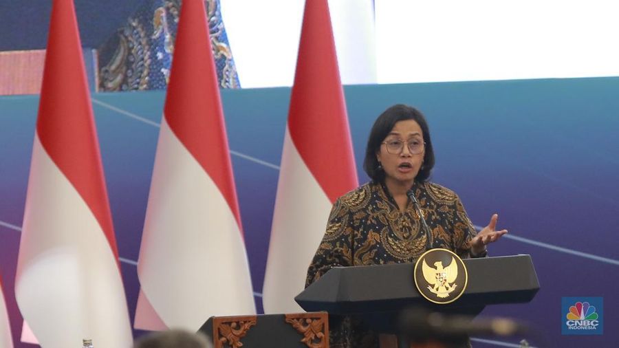 Menteri Keuangan Sri Mulyani memberi pidato di acara Sarasehan Ekonomi bersama Presiden RI dengan tema