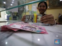Rupiah Tunjukkan Tajinya, Dolar Ditutup Turun Tajam ke Rp 16.755