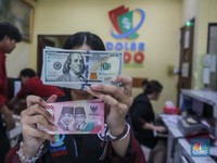 Hari Kejepit, NIlai Tukar Rupiah ke Dolar Dibuka Rp16.600/US$
