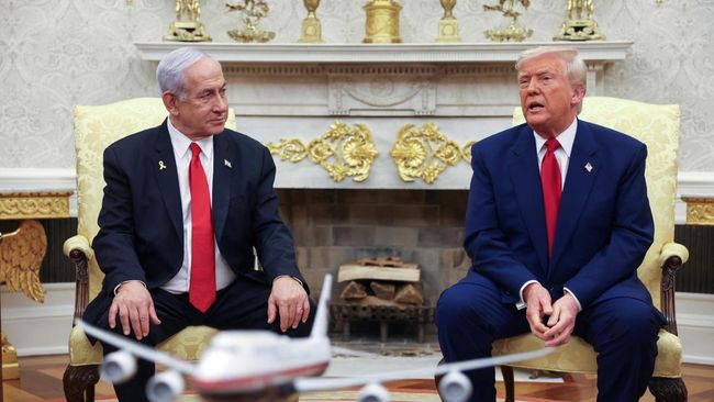 Trump 'Tusuk' Netanyahu dari Belakang, Mau Deal dengan Musuh Bebuyutan