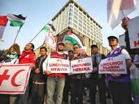 Potret Dokter RI di Garis Terdepan Serukan Setop Genosida Gaza