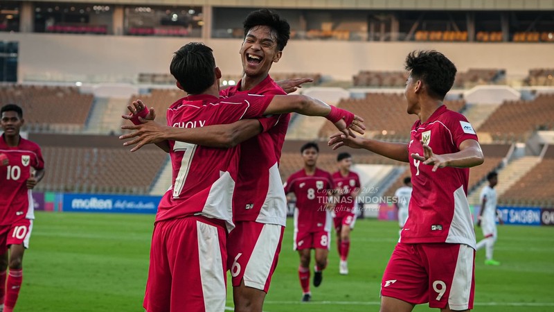 Timnas Indonesia U-17 berhasil mengalahkan Yaman 4-1 dalam lanjutan Grup C Piala Asia U17 2025 di Stadion Prince Abdullah Al Faisal Sports City, Senin (7/4/2025) malam. Timnas Indonesia U-17 berhasil mengalahkan Yaman 4-1 dalam lanjutan Grup C Piala Asia U17 2025 di Stadion Prince Abdullah Al Faisal Sports City, Senin (7/4/2025) malam. (Dok. PSSI)