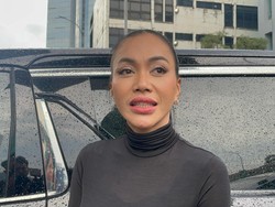 Denada Blak-blakan soal Oplas dan Sedang Cari Suami Denada Blak-blakan soal Oplas dan Sedang Cari Suami