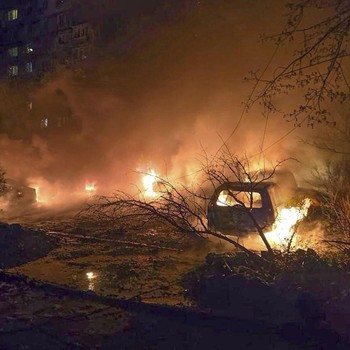 Puluhan Drone Rusia Hancurkan Pusat Kota Ukraina