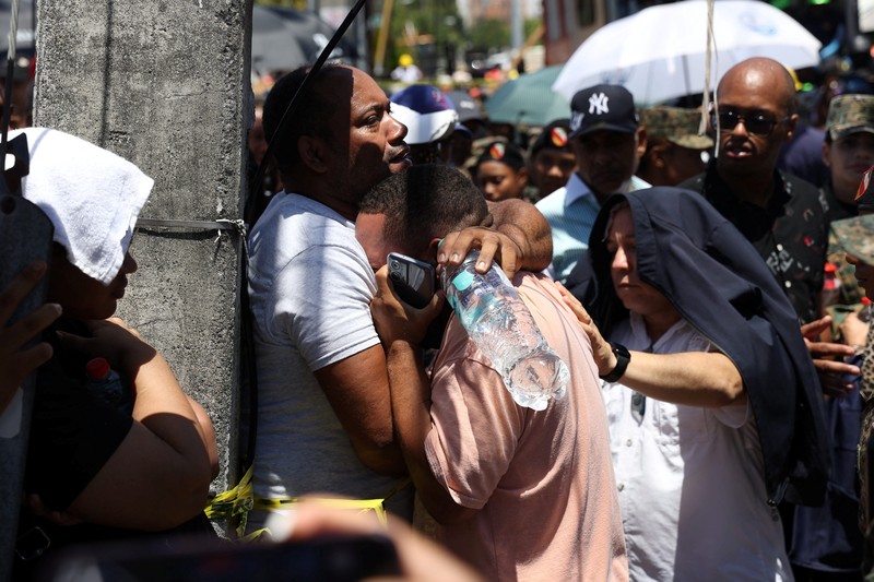 Pemandangan drone menunjukkan lokasi klub malam Jet Set yang runtuh di Santo Domingo, Republik Dominika, 8 April 2025. Pemandangan drone menunjukkan lokasi klub malam Jet Set yang runtuh di Santo Domingo, Republik Dominika, 8 April 2025. (REUTERS/Erika Santelices)