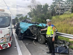 Pokoknya Jangan Ngebut Pakai Pajero-Fortuner di Tol kalau Mau Panjang Umur!
