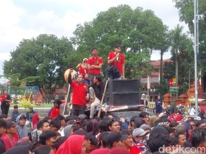 PHK 1.126 Karyawan, PT Yihong Buka Loker untuk Warga Kanci Cirebon
