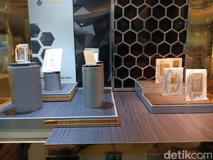 Sempat Naik, Harga Emas Antam Kembali Anjlok