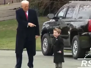Tumben, Ada Momen Manis Donald Trump Momong Anak Elon Musk