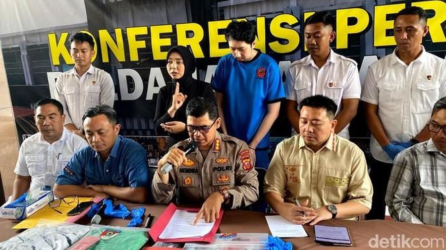 Ekspos kasus pelecehan seksual oleh residen anestesi Unpad. (Wisma Putra/detikJabar)