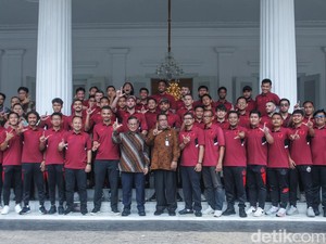 Keluhan Rizky Ridho soal Persija Home Rasa Away di Depan Pramono