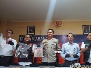 Duit Palsu Rp 2,3 M Siap Edar Disita dari Pabrik di Bogor, Ada Dolar AS