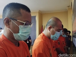 Terbongkar Pabrik Duit Palsu di Bogor: Rp 2,3 M Siap Edar Termasuk Dolar
