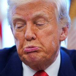 Pedagang Ecommerce Menyerah, Tarif Trump Bawa Petaka Baru