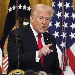 Trump Mendadak Berubah Pikiran Hapus Blokir China, Ini Alasannya