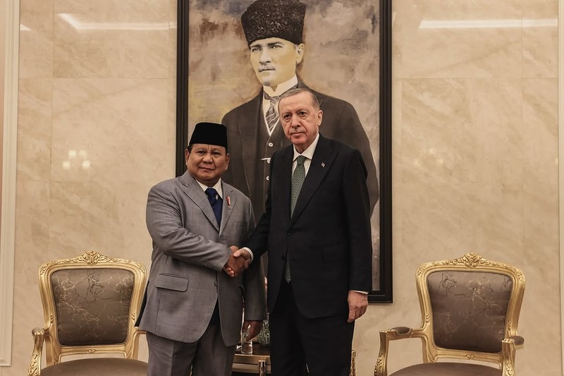 Presiden Republik Indonesia, Prabowo Subianto, tiba di Ankara, Turkiye, pada Rabu (9/4/2025) malam waktu setempat dalam rangka kunjungan kenegaraan untuk memperkuat hubungan bilateral antara Indonesia dan Turkiye. Presiden Republik Indonesia, Prabowo Subianto, tiba di Ankara, Turkiye, pada Rabu (9/4/2025) malam waktu setempat dalam rangka kunjungan kenegaraan untuk memperkuat hubungan bilateral antara Indonesia dan Turkiye. (Instagram/presidenrepublikindonesia)