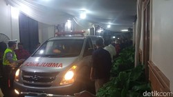 Video: Jenazah Titiek Puspa akan Dimakamkan di TPU Tanah Kusir