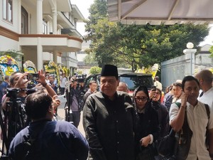 Sudah Kenal Lama, Chairul Tanjung Sampaikan Duka Kehilangan Titiek Puspa