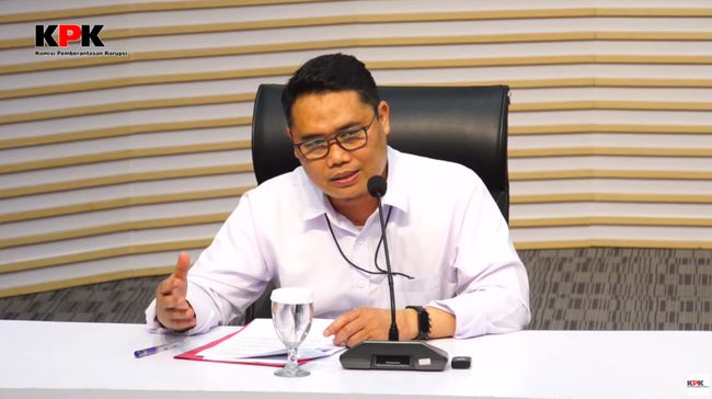 KPK Amankan Emas 1,3 Kg dan S$165 Ribu dari Tangkap Tangan Pejabat Pajak