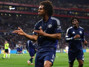 MU Nggak Jadi Lepas Joshua Zirkzee