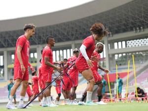 Jadwal Malut United Vs Persib: Ancaman Bernama Duo Sayuri