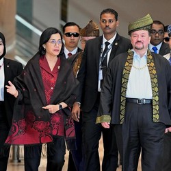 Trump Bikin Dunia Kacau, Sri Mulyani Beberkan Strategi ASEAN!