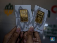 Harga Emas Antam Turun Lagi Hari Ini, Waktunya Beli?