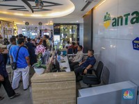 Kisah Pemburu Emas: Datang Jam 3 Pagi Dapat Nomor Antrean 46