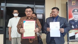 Duduk Perkara Bupati Tasikmalaya Ade Polisikan Wabup Cecep