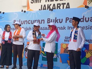 Mendikdasmen Luncurkan Buku Panduan Gerakan 7 Kebiasaan Anak Indonesia Hebat, Unduh di Sini!