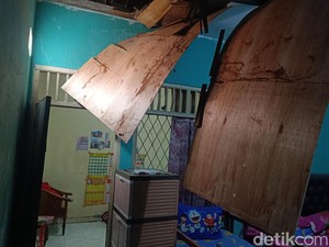 Penampakan Rumah Rusak Diguncang Gempa Dangkal M 4,1 Kota Bogor