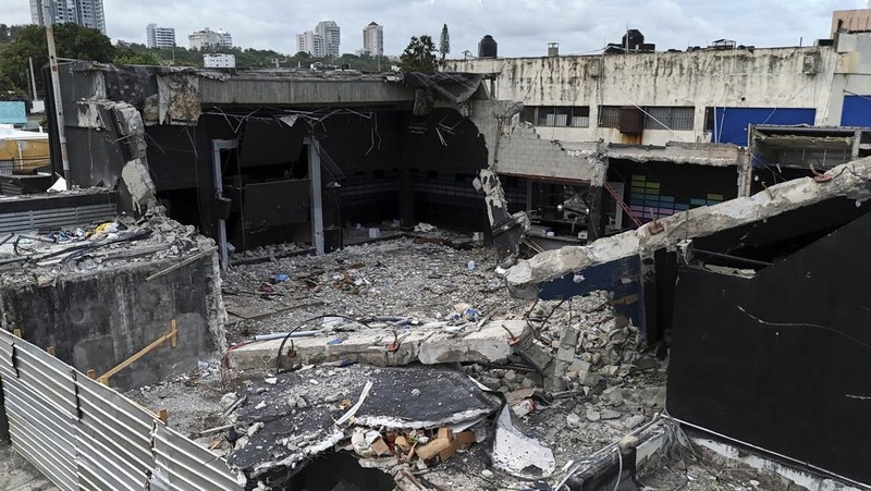 An aerial view of the Jet Set nightclub days after its roof collapsed, killing more than 200 people, in Santo Domingo, Dominican Republic, Friday, April 11, 2025. (AP Photo/Matias Delacroix)