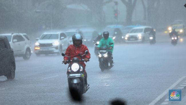 Tak Ada La Nina, Wilayah RI Ini Kena Peringatan Siaga Hujan Lebat